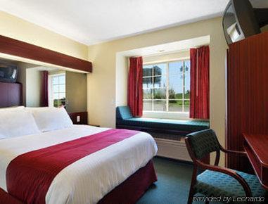 Microtel Inn & Suites By Wyndham Brandon Oda fotoğraf